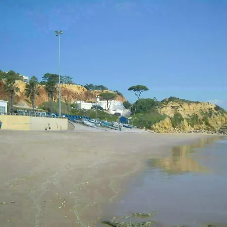 Apartamento Stunning 1-bed In Olhos De Agua Albufeira