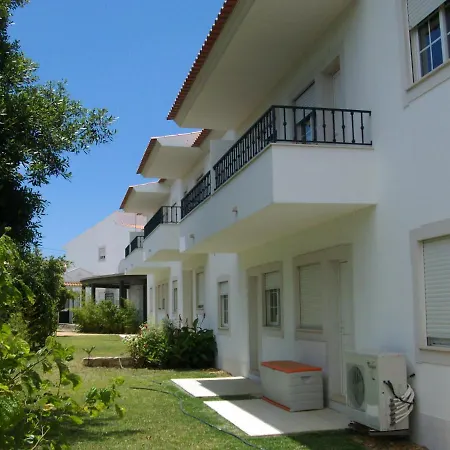 Stunning 1-bed In Olhos De Agua Apartment Albufeira