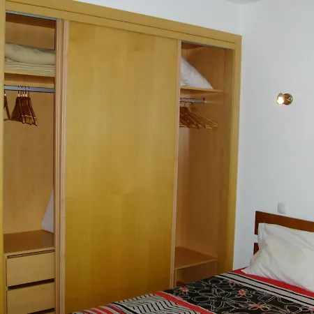 Apartamento Stunning 1-bed In Olhos De Agua Albufeira