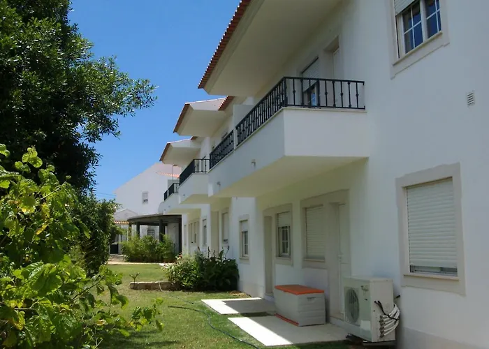 Stunning 1-bed In Olhos De Agua Appartamento Albufeira