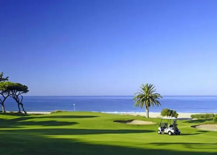 Stunning 1-bed In Olhos De Agua