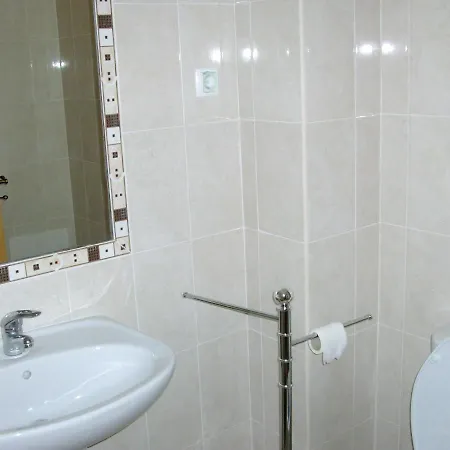 Stunning 1-bed In Olhos De Agua 公寓